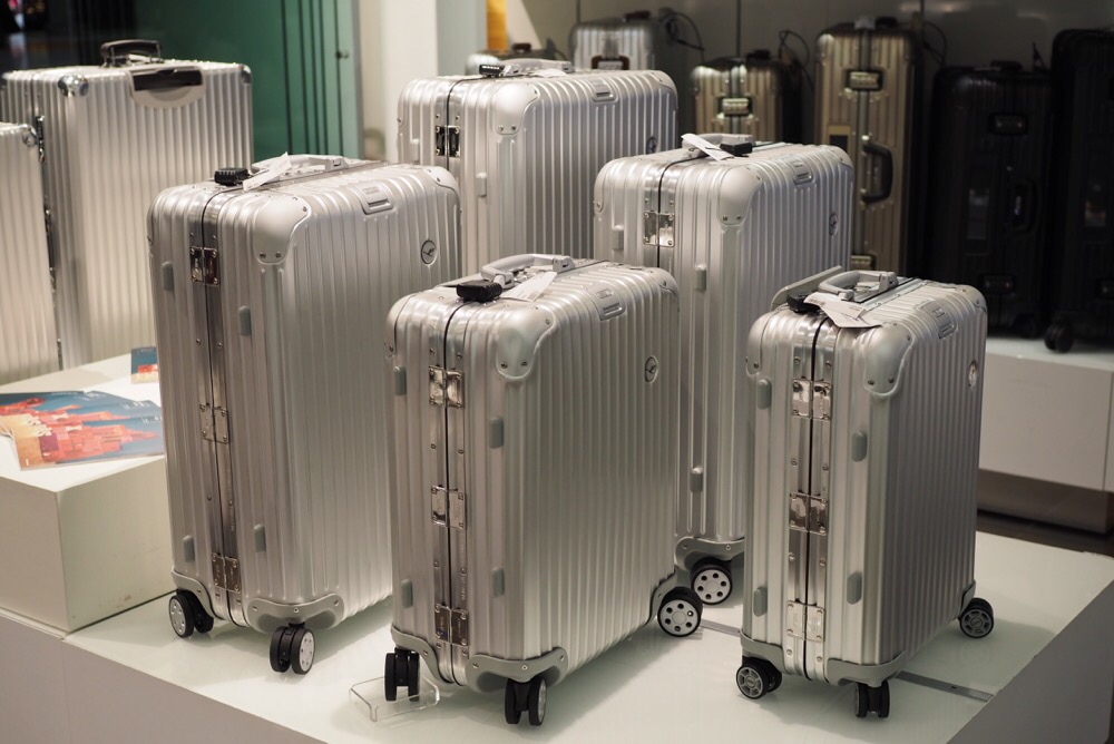 RIMOWA Lufthansaモデル